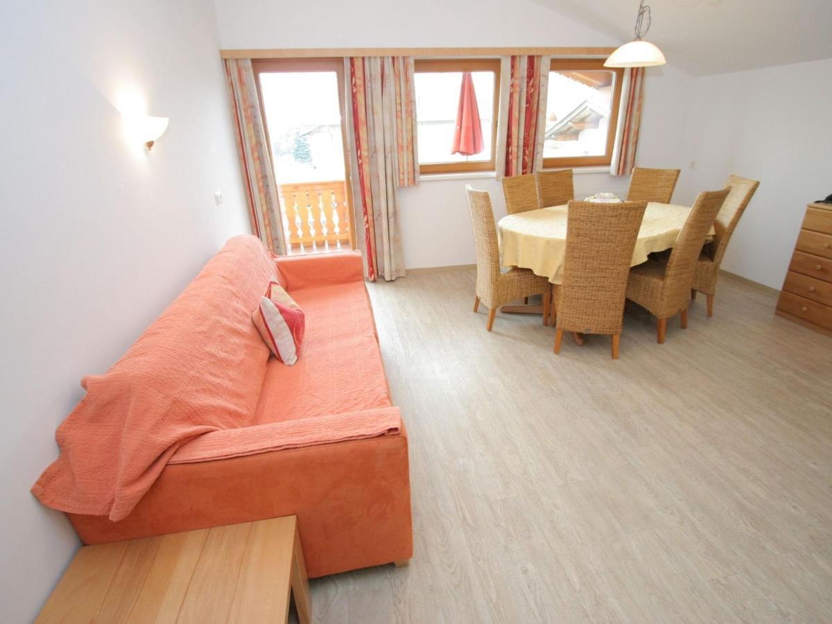 Spacious Holiday Flat Close To The Ski Area Uderns Exterior photo